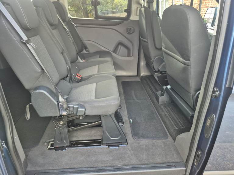 Ford, TOURNEO CUSTOM, MPV, 2018, Manual, 1996 (cc), 4 doors