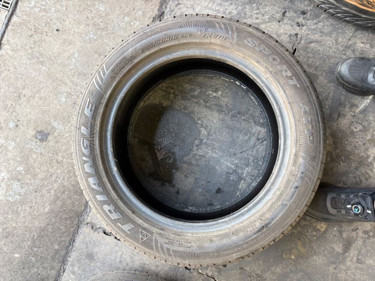 225/50/16 96V Part Worn Triangle Tyre