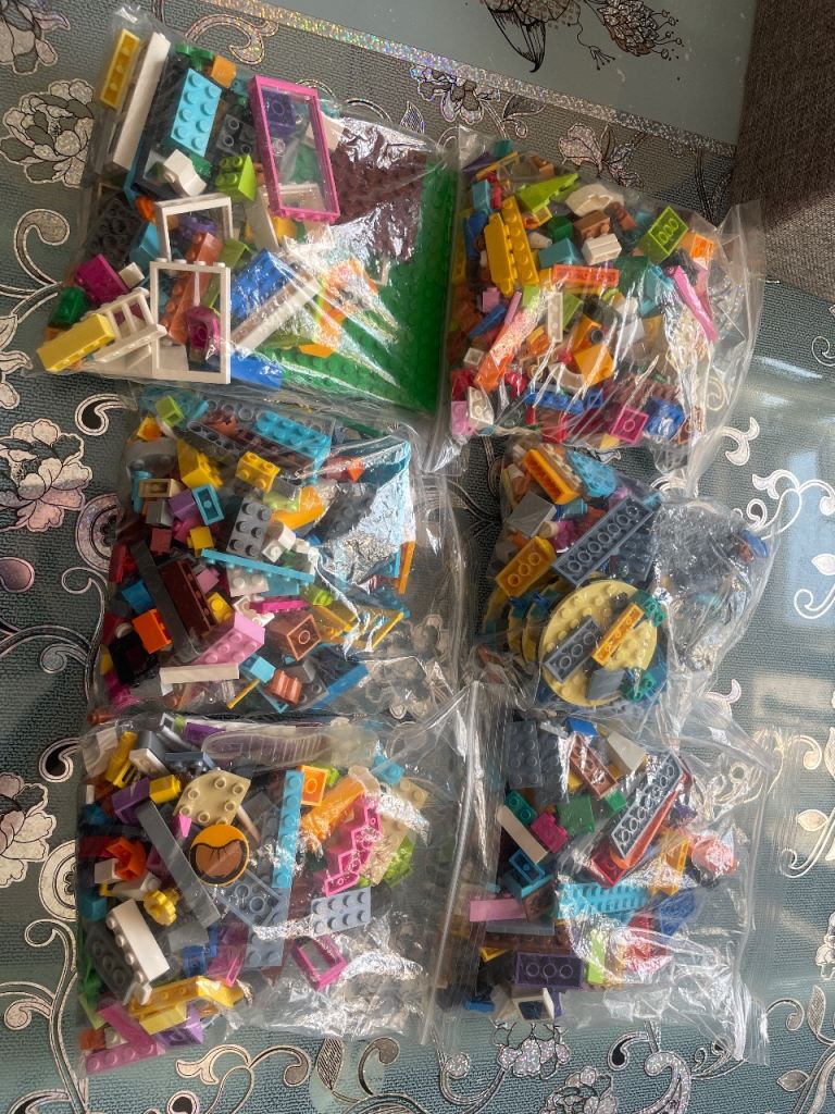 Large Bundle of LEGO Bricks – Multicoloured, Good Condition