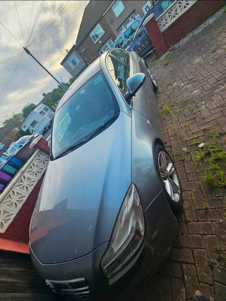 Vauxhall, INSIGNIA, Hatchback, 2009, Manual, 1796 (cc), 5 doors