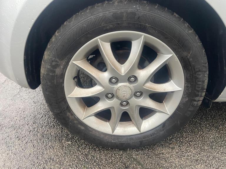 2010 Kia Ceed 1.6 CRDi 1 Euro 4 (s/s) 5dr HATCHBACK Diesel Manual