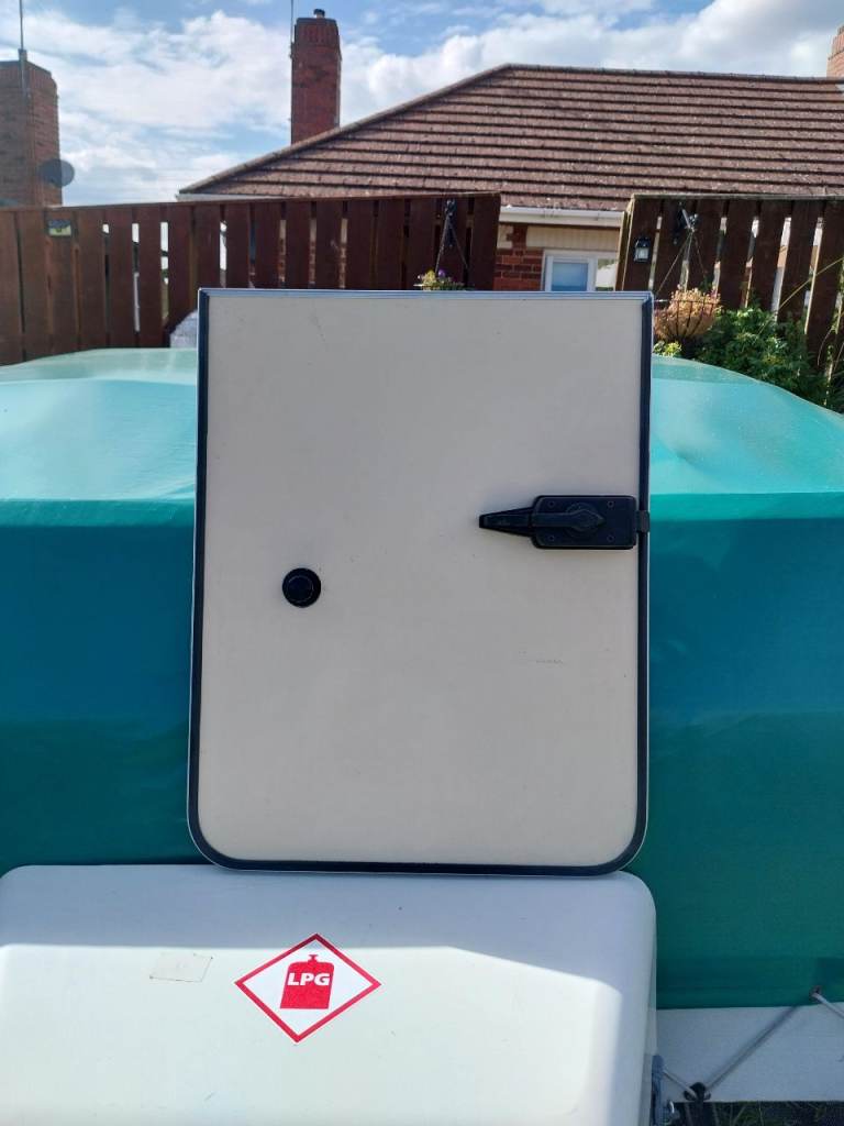 Caravan or Campervan Access Door with Key – Good Condition