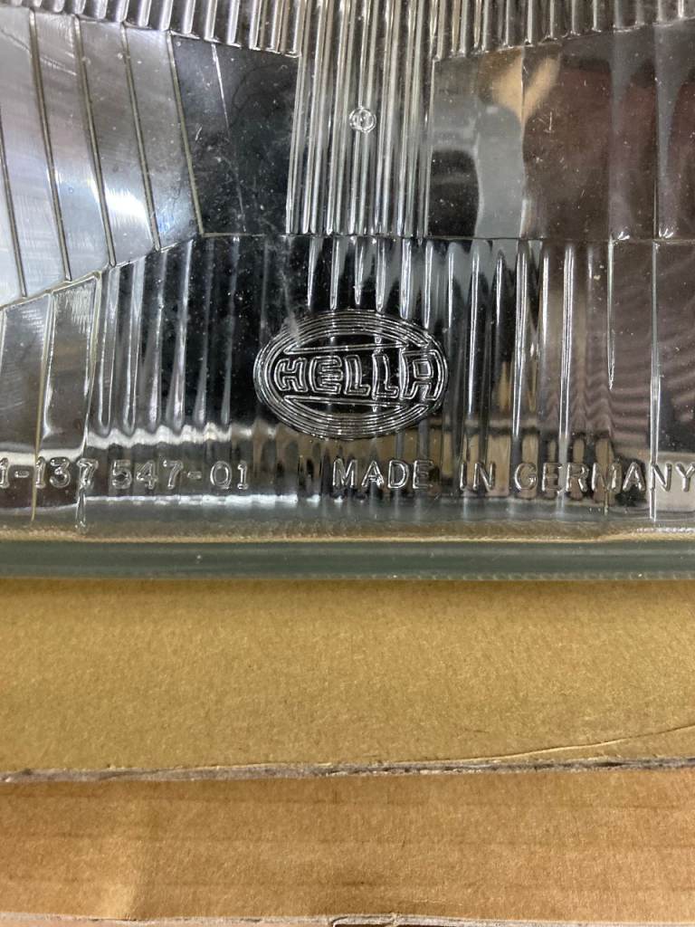 VW Polo 1990-94 OEM Hella UK Drivers side Headlamp unit (Used)