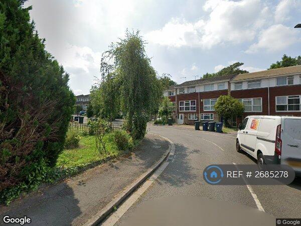 image for 4 bedroom house in Lanark Close, London, W5 (4 bed) (#2685278)