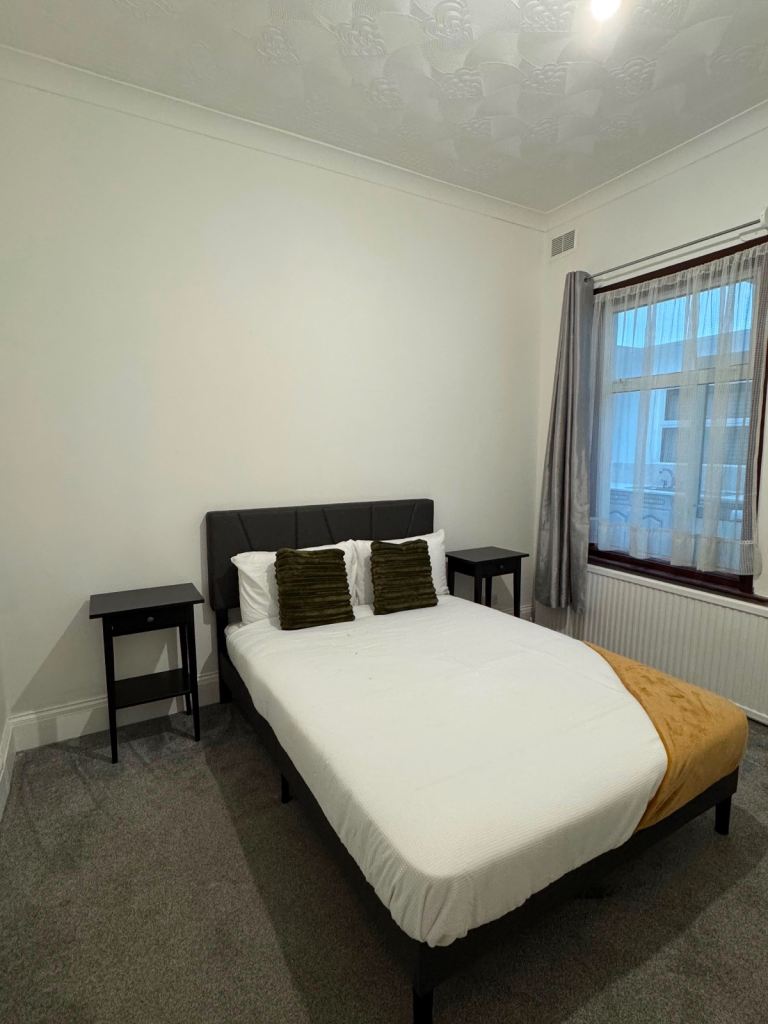 Rooms In Upton Park! Available Now!! DSS Only