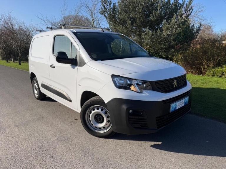 2023 Peugeot Partner 1000 1.5 BlueHDi 100 Professional Premium + Van PANEL VAN Diesel Manual