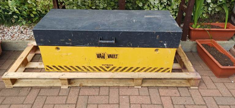 Heavy-duty Van Vault storage box