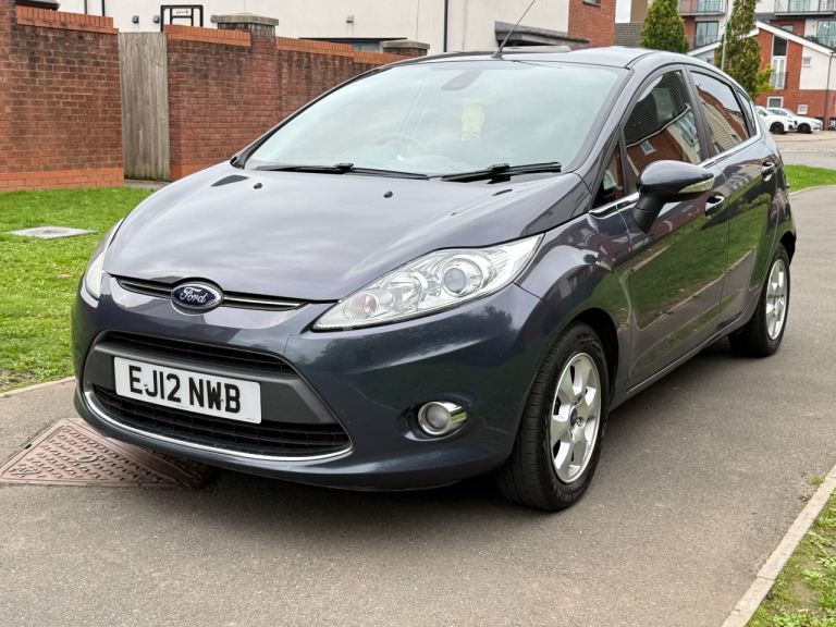2012 ford fiesta Titanium 1.6Tdci £20 Road tax year (12 months mot )