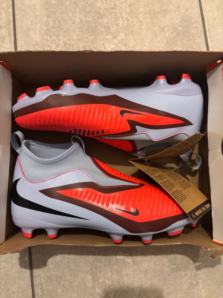 Nike phantom football boots