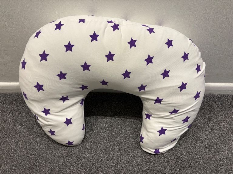 Nursing pillow