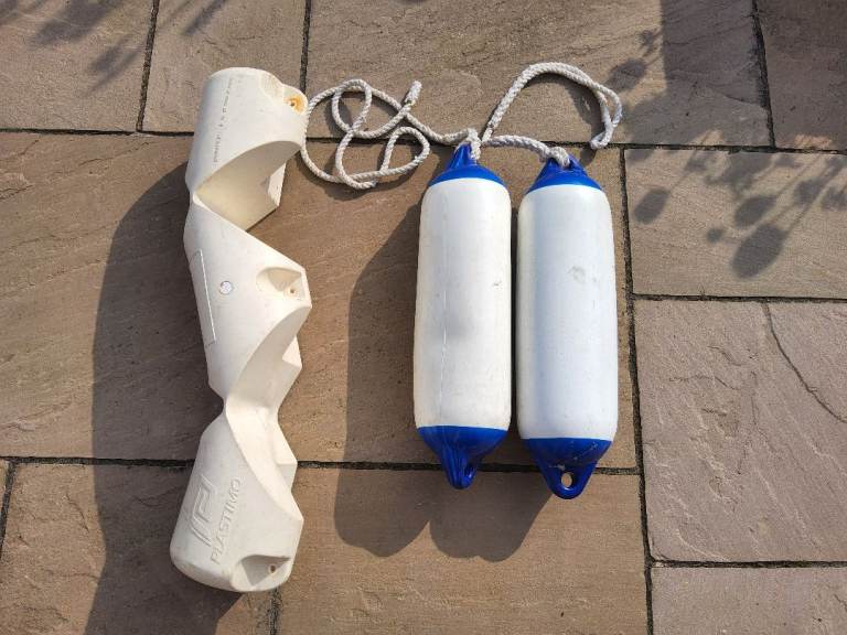 Fenders for Boat, Yacht, Sailing. Star2 cylindrical and Articulated Bumper Dock