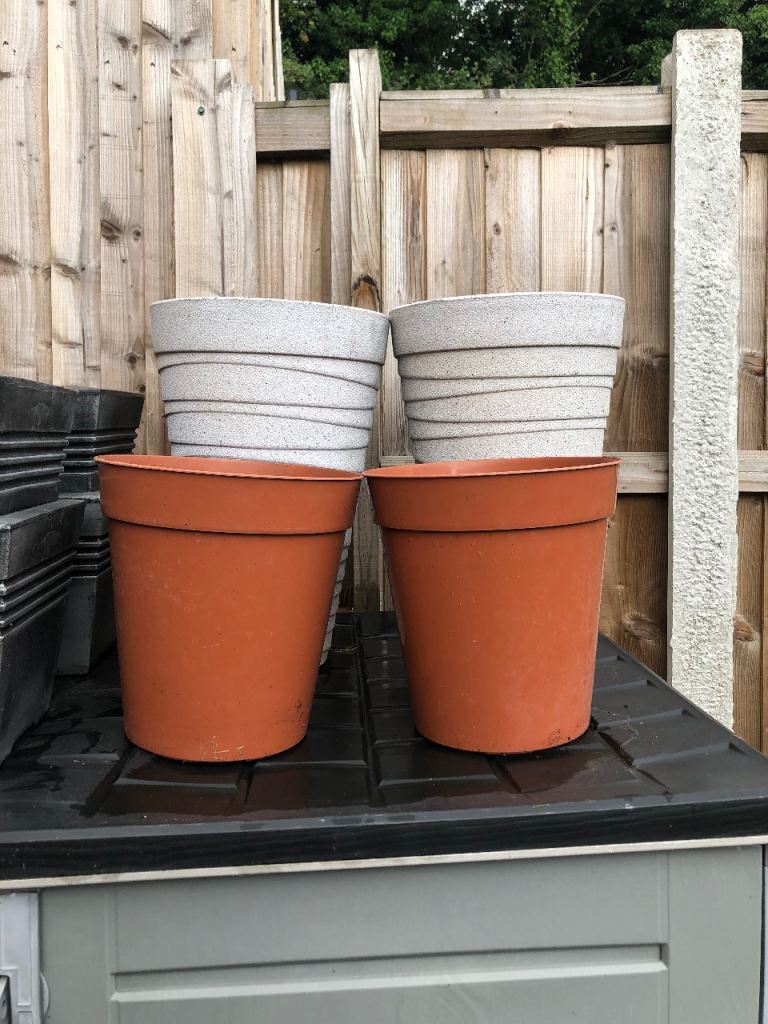 2 tall planters and 2 hanging baskets garden bundle 