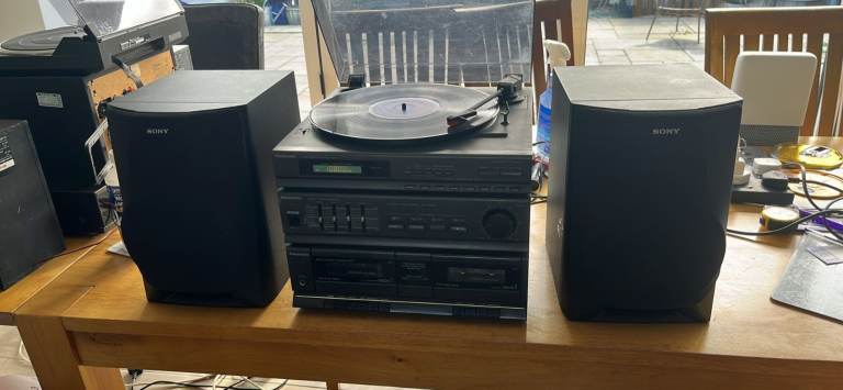 Panasonic SG HM10L Compact Stereo and Sony SS-H991 Speakers 