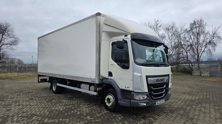 2022 DAF Trucks LF 180 7.5 tonne Box Roller Door Column Tail Lift