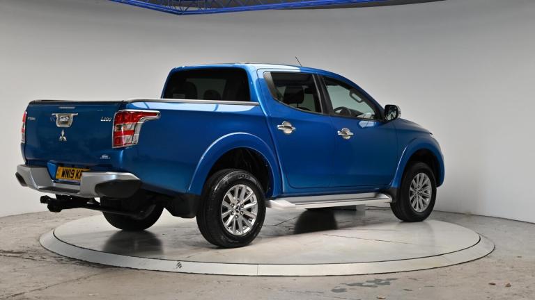 2019 Mitsubishi L200 2.4 DI-D DC Barbarian 4WD Euro 6 4dr PICK UP Diesel Manual