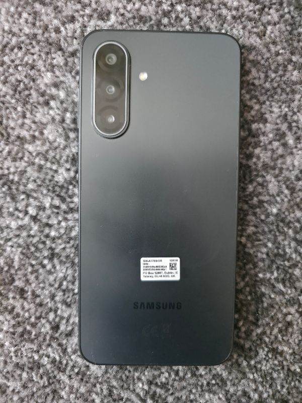 Samsung A17 5G (Pristine condition)