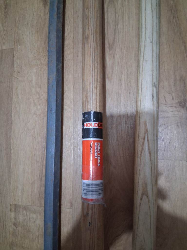 Post Hole Digger with steal bar