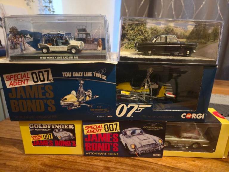 CORGI 007 JAMES BOND COLLECTION 