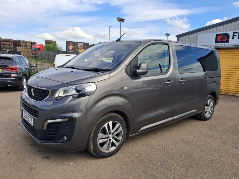 PEUGEOT TRAVELLER ALLURE STAND BL 8 SEATS 2.0HDI EURO 6