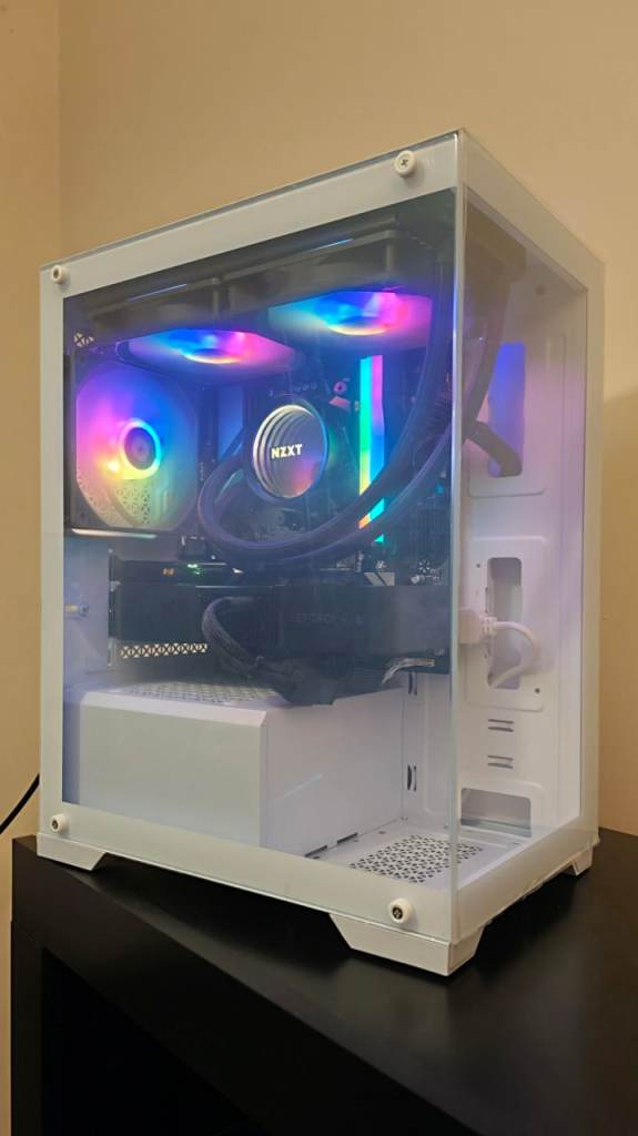 High-end RGB Gaming PC ⚡ RTX 4070 SUPER, Ryzen 7600, 32GB DDR5 RAM, 1TB SSD, WiFi + Bluetooth