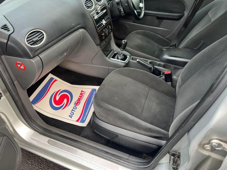 2007 Ford Focus 1.6 Ghia 5dr HATCHBACK PETROL Manual