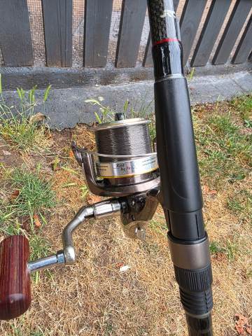 best fishing reel for pacific yellowtail Safyre Spinning Reels fidget toy adult Color:Rootbeer Craw Making my Fish Finder