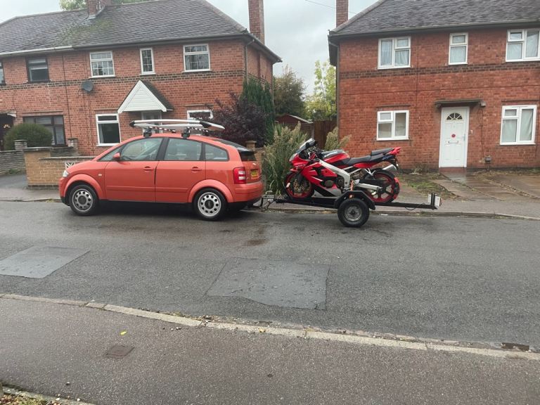 Single motorcycle trailer 