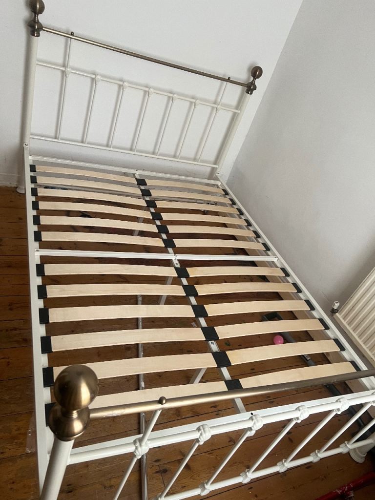White Metal Double Bed Frame with Slats