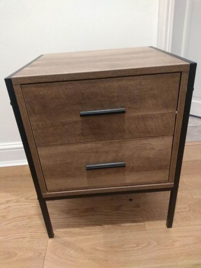 Bedside table in good condition