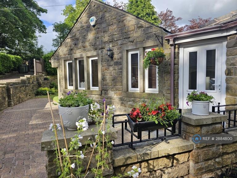2 bedroom house in Long House, Dobcross, Oldham, OL3 (2 bed) (#2884800)