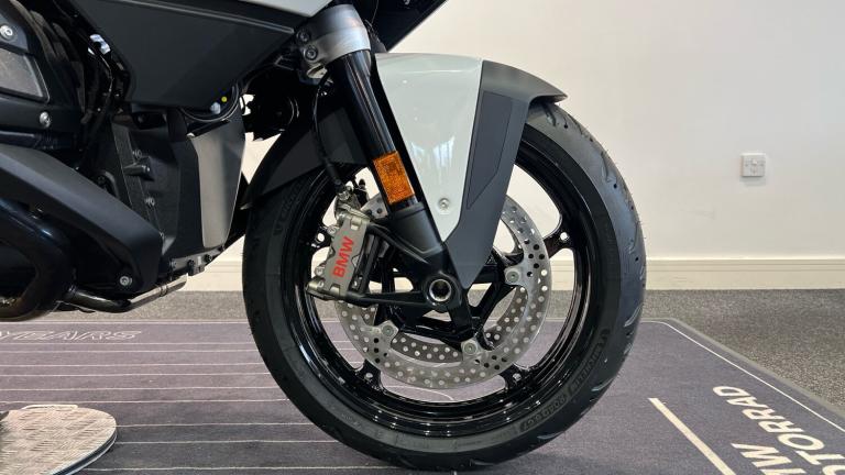 2025 BMW R1300 BMW R1300 RT LE ASA (25MY) TOURER Petrol Manual