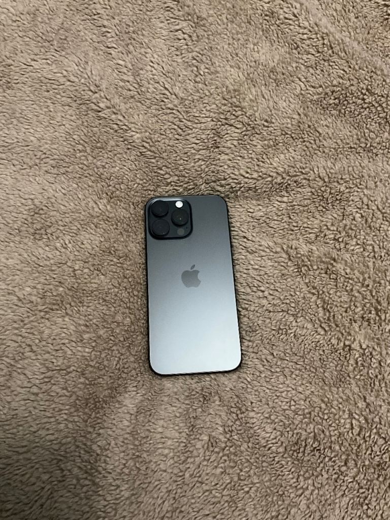 iPhone 16 Pro Max