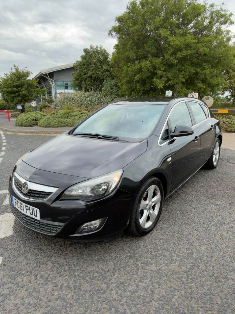 2011 Vauxhall Astra 2.0 CDTi SRi 165PS – 130k – MOT April 2027 – Extensive History – CarPlay 
