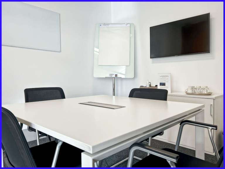 Liverpool - L3 1BP, Furnished private office space for 4 desk at 1 Mann Island