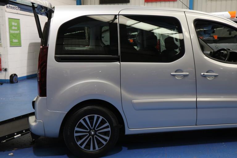 Peugeot Partner Wheelchair Car Mobility Disabled Accessible WAVs vehicle winch