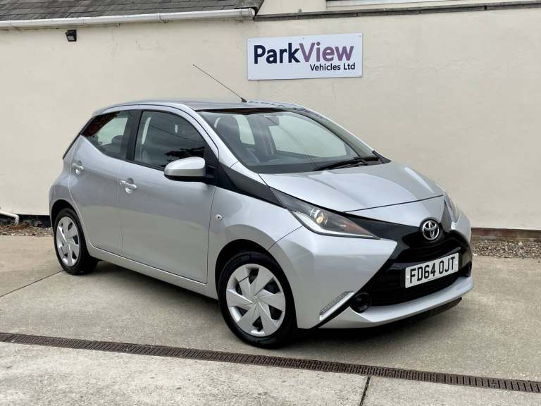 2014 Toyota AYGO 1.0 VVT-i x-play Hatchback Petrol Manual