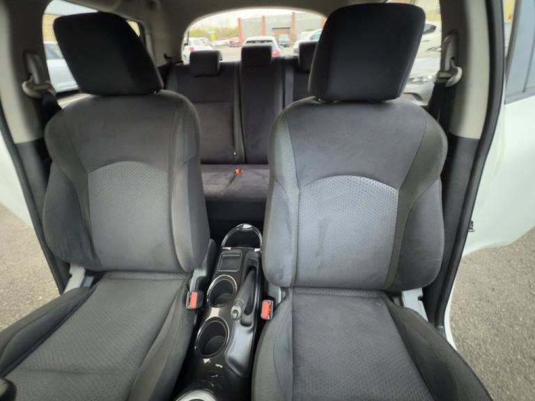 2014 Nissan Juke 1.5 dCi 8v n-tec SUV 5dr Diesel Manual Euro 5 (s/s) (110 ps) HATCHBACK Diesel Ma...