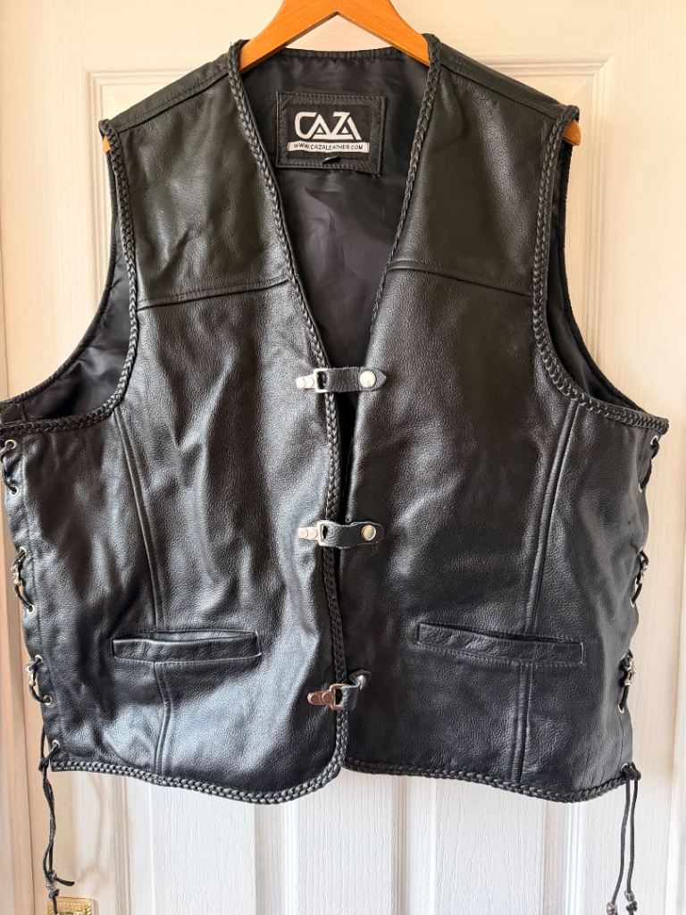 Black Leather Bikers Waist Coat/Cut