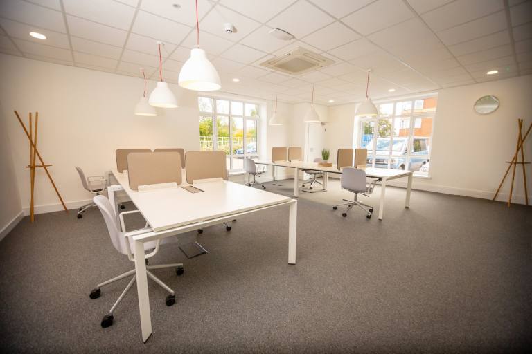 Stockton on Tees - TS17 6PT \ All-Inclusive Coworking Space for Rent