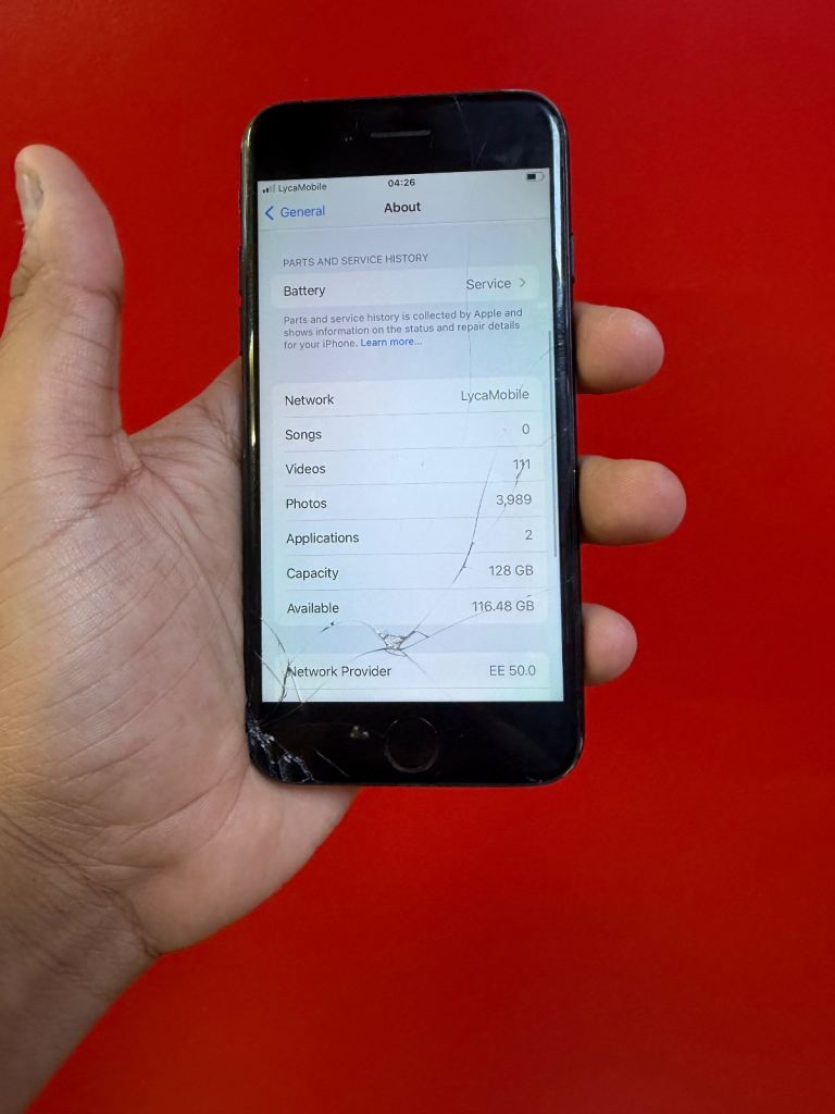 Apple iPhone 7 128GB – Black, Fair Condition (Cracked Screen)