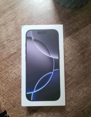 iPhone 16 Pro 256GB Titanium Unlocked. 97%🔋