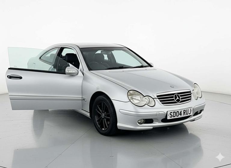 2004 Mercedes-Benz C Class C180K SE 3dr Auto COUPE PETROL Automatic