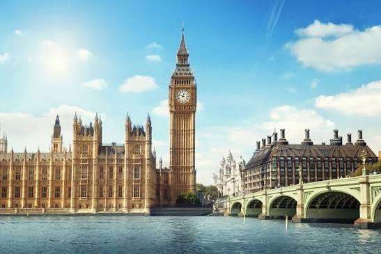 Looking for accommodation flat / home (flatshare).  Kind tenant (excellent references)
