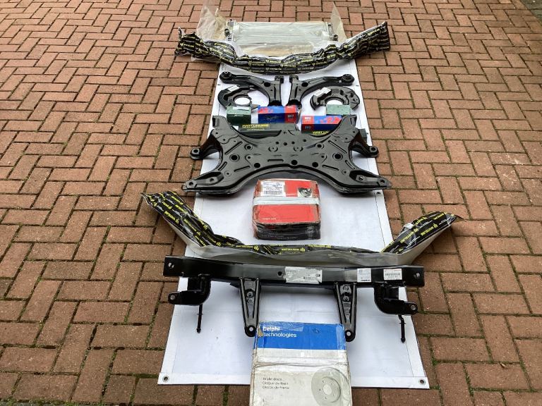 Toyota Celica Gen 7 Front and Rear Subframe, Sway Anti Roll Bars, Control Arms, Discs Pads 