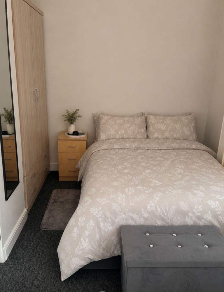 Room share 