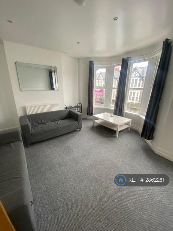 2 bedroom flat in Whitchurch Road, Cardiff, CF14 (2 bed) (#2862281)