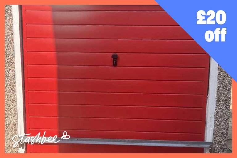 Garage to rent in Leeds (LS10) | Stashbee