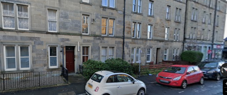 2 Bedroom Flat in Haymarket area Edinburgh, would suit a professional person/couple