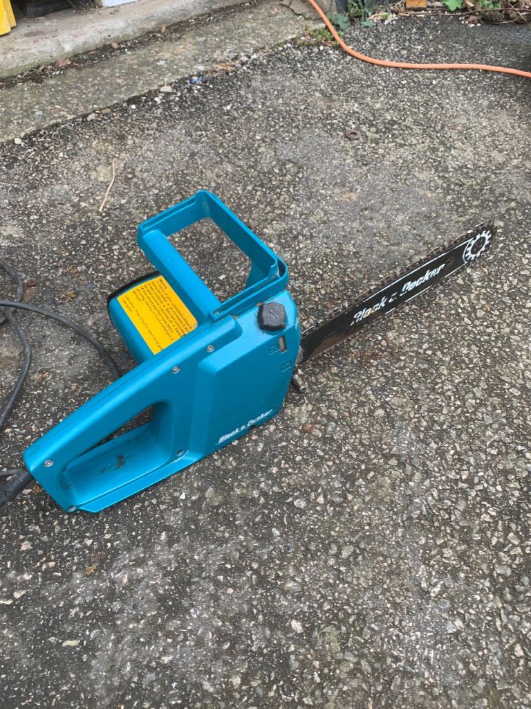 Black & Decker Electric Chainsaw