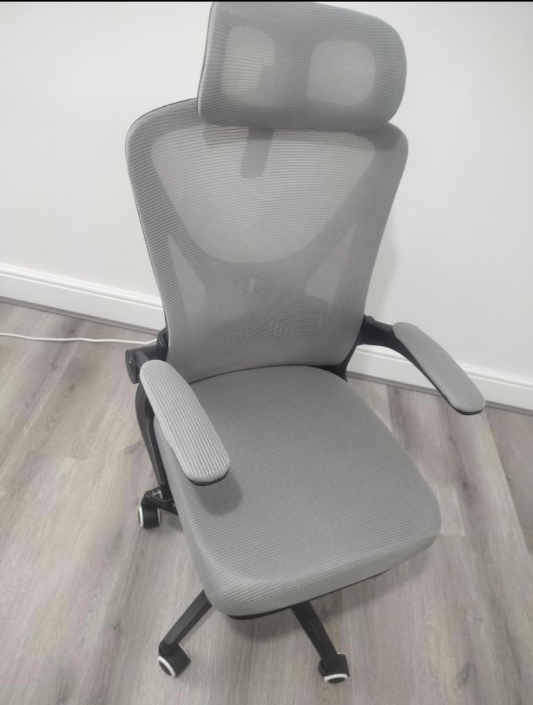 Desk chair